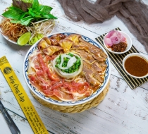 Bún bò tô thường 4 (phèo bò)